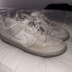 NIKE DUNK LOW MENS 9.5 OFFERS ACCEPTED