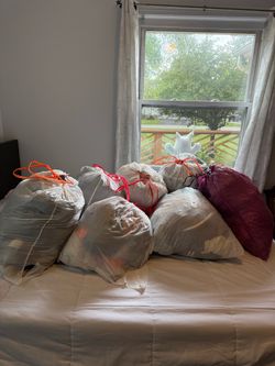 7 bag clothing lot