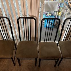 Four dining chair set