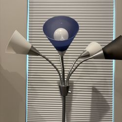 5 light adjustable floor lamp