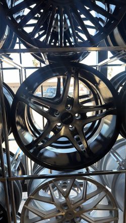 BRAND NEW 20” BLACK AND MACHINE WHEELS