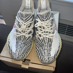 Yeezy Zebra Size 11