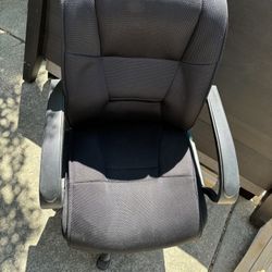 Office Chair - Used For Staging Homes 