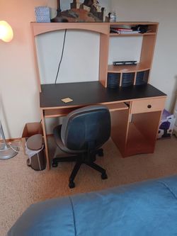 Free desk