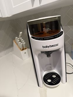 Baby breeza formula/ water dispenser