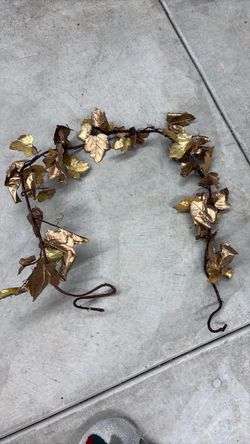 Gold Leaf Vine Garland Decoration