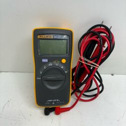 Fluke 101 MultiMeter 21972587