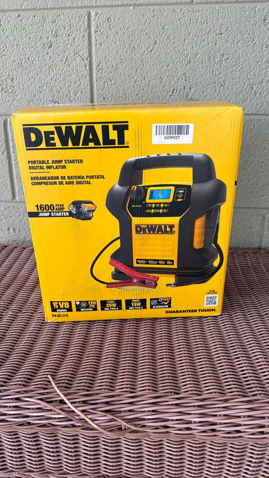 DeWalt Portable Jump Starter