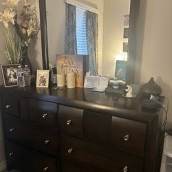 Dresser with Mirror For Sale