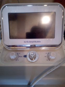 7 In 1 Facial Cleansing Machine