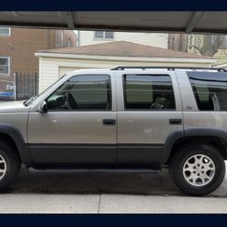 2000 CHEVROLET TAHOE 