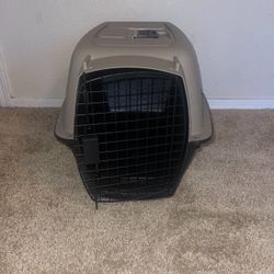 Small Vari  Pet 24 Inch Traveling Kennel 10-20lbs 