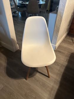 4 Dining chairs
