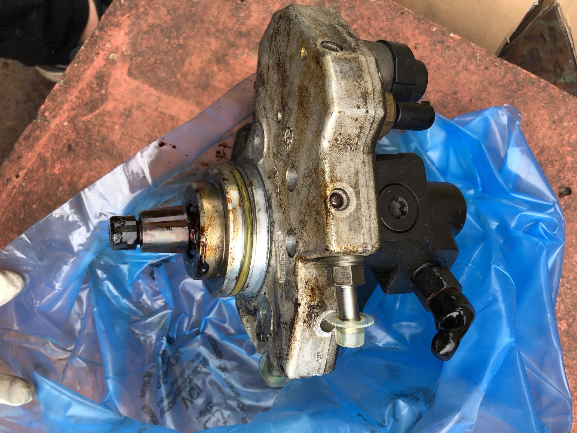 Mercedes Benz sprinter high pressure pump OEM USED PART#A6420701301