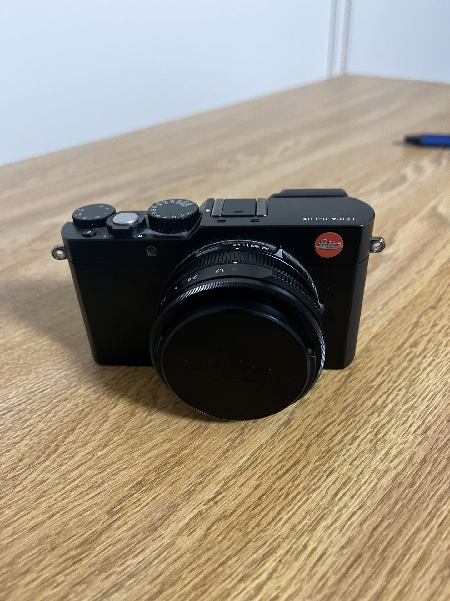 Leica D-Lux (Typ 109) Digital Camera (Black)