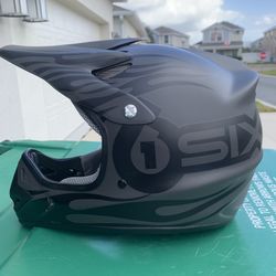 Helmet  Size M