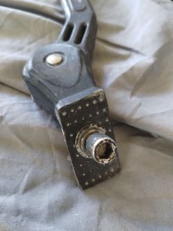 Adjustable bike kickstand