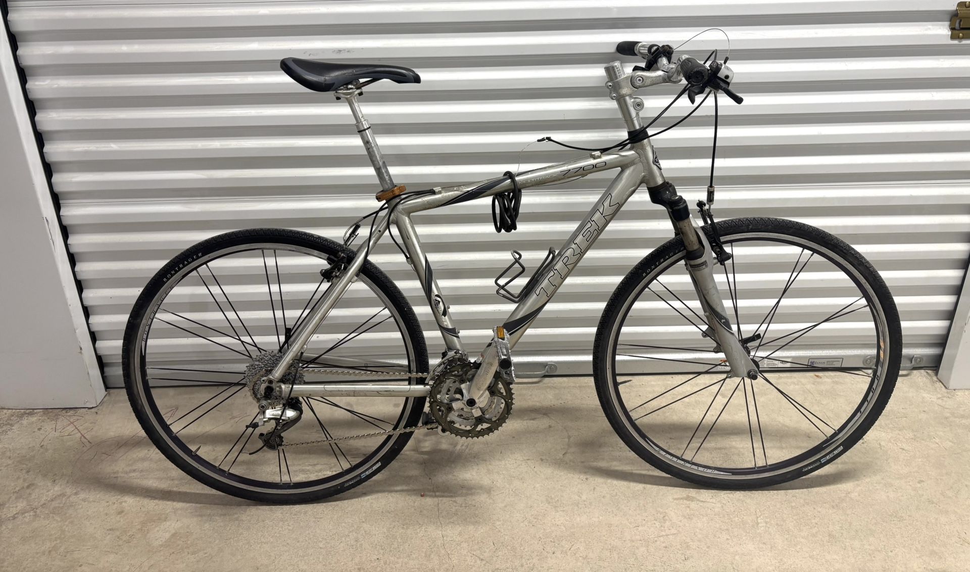Trek Multitrack 7700 20” Frame…Needs Cables and Housing Replaced