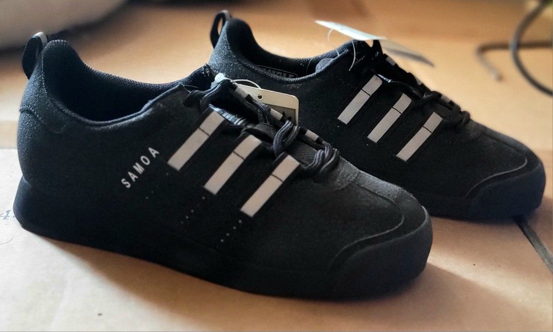 Youth Adidas Samoas(size 3.5)