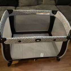 Pack N Play 