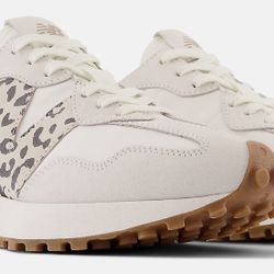 New Balance 327 Size 7.5 Women’s Sneakers