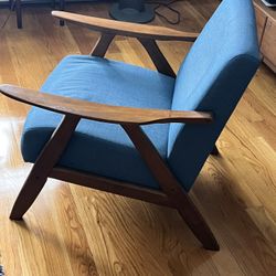 Mid Century Modern Chair 