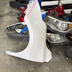 2019 - 2024 Kia Forte. Left Fender 