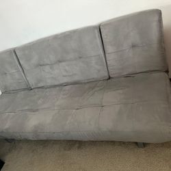 Futon couch/bed