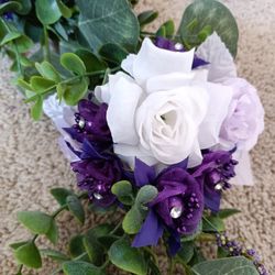 2 Artificial Flower Garland wreaths for table decor

Condition is used twice
$130 for longest wreath
$120 for shorter

Measurement of each arrangement