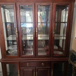  China Cabinet 