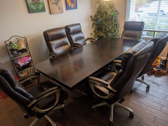 Dinner table with Lazy boy chairs