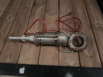 700 Power Drive Compact Handheld Heavy-Duty Pipe Threading