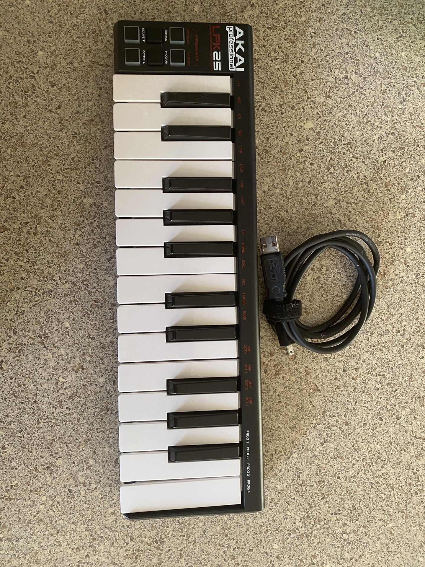 AKAI 25 Professional Keyboard
