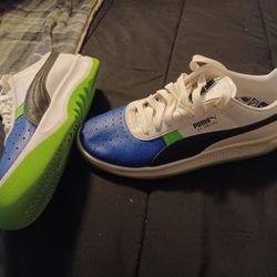 Mens' PUMA tennis Shoes