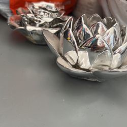 Metal Flower Decor 