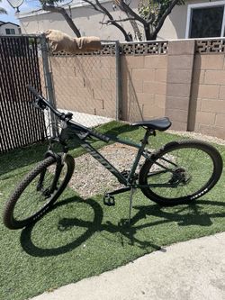 Giant Talon 4 Mountain Bike