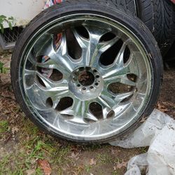 22-in Chrome Wheels And Rims