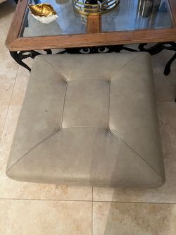 FREE ! Vegan leather ottoman to a “good home “ 😁
