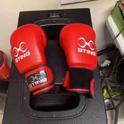Sting Gloves Blue And Red 50 Each Need Gone Now
