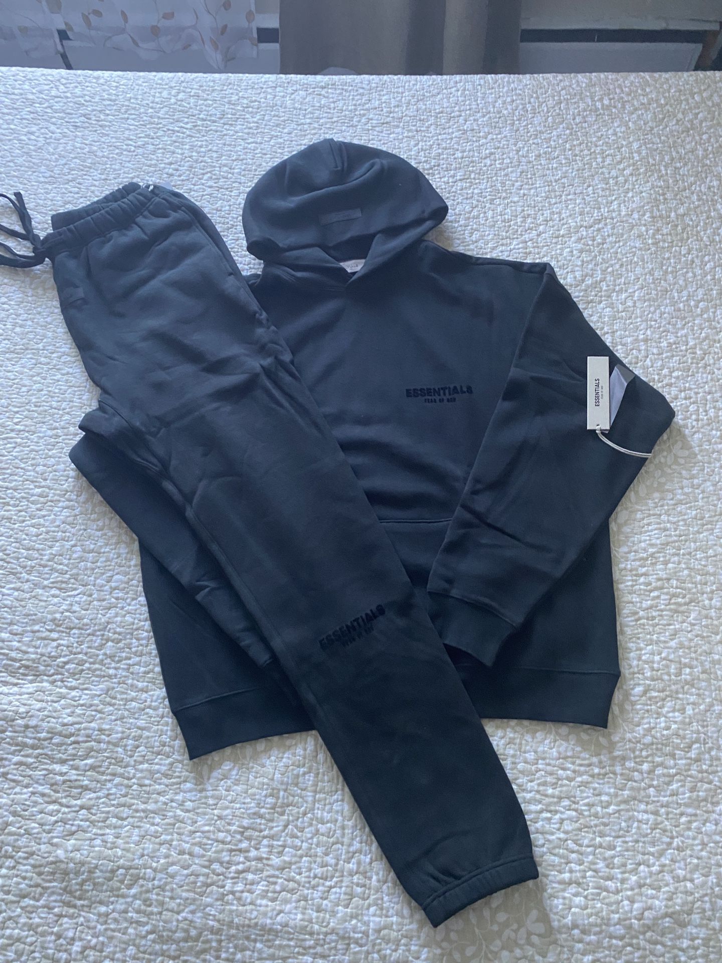 Essentials SS22 Set “Stretch Limo” Sz Large