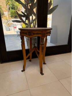 Ornate Wood Accent Table in Warm Honey Brown