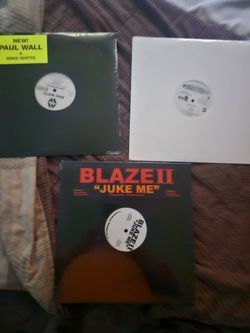 3 sealed 12-in singles Hip hop/ Rap