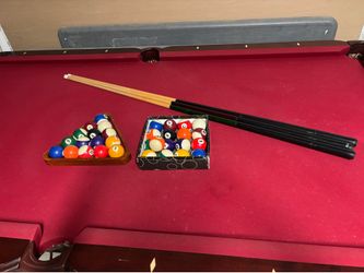 Pool table