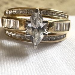 Beautiful 10K Gold Ring, Size 8.