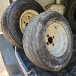 20.5/8.5/10 Pair Of Four Lug Trailer Tires