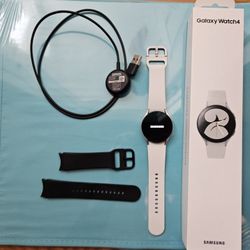 Samsung Galaxy Watch4 SM-R860 40mm Bluetooth (with box)