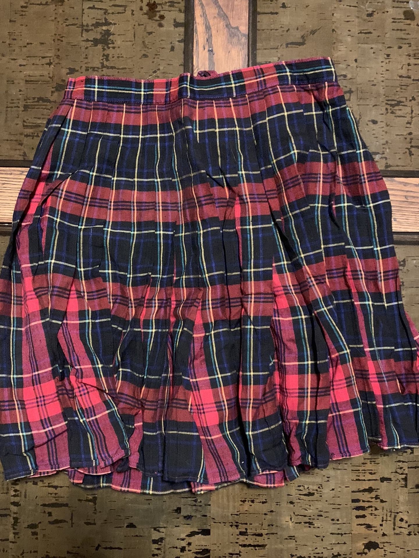 Juniors Plaid Pleated Skirt Size 3