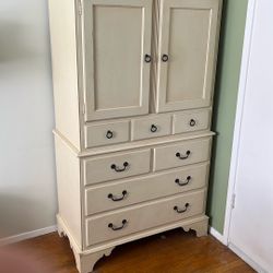 Ethan Allen Wardrobe