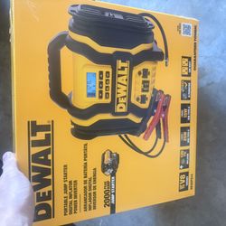 Dewalt Portable Jump Starter