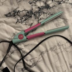 Chi Straightener